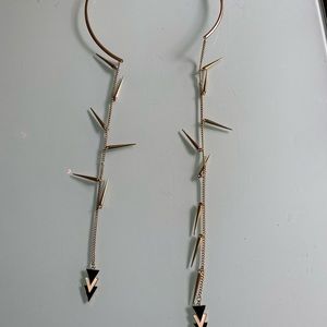 Unique costume jewelry necklace